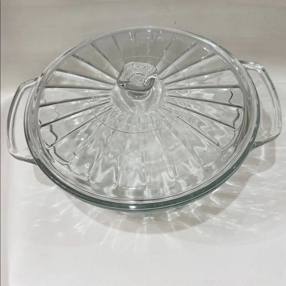 Anchor Hocking 2 Qt Glass Round Ribbed Baking Dish & Lid Handles 9X4 In Vintage